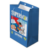 Superman und Krypto fliegen Mittlere Geschenktüte (Rückseite Schrägansicht)
