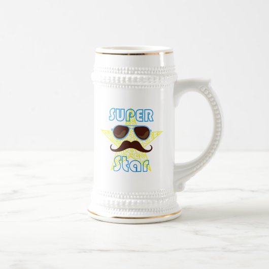 Superstar mit Sonnenbrille und Schnurrbart Bierglas (Rechts)