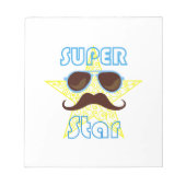 Superstar mit Sonnenbrille und Schnurrbart Notizblock (Vorderseite)