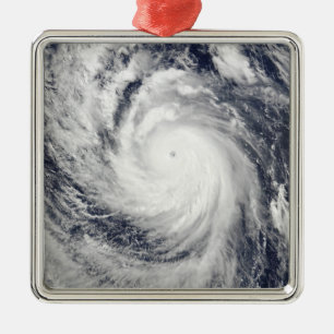 Supertaifun Lupit Silbernes Ornament