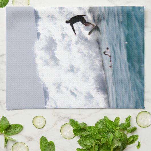 Surf ist auf Hawaii! Handtuch (Gefaltet)