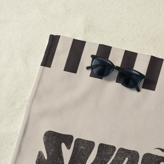 Surf Sand Sunsets Beach Life Palm Tree Strandtuch (Beispiel)