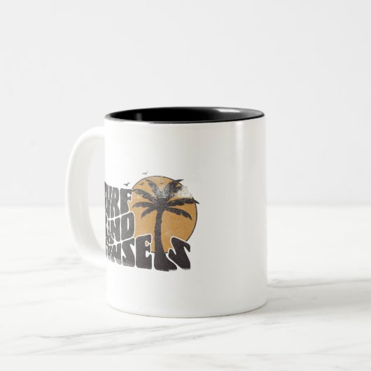 Surf Sand Sunsets Beach Life Palm Tree Zweifarbige Tasse (Vorderseite Links)