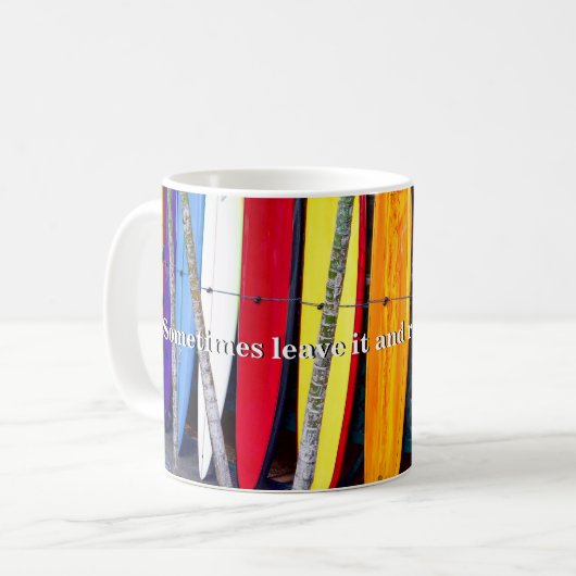 Surfangebot mit bunten Boards Kaffeetasse (Vorderseite Links)