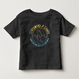 Surfboard and Shark Funny Summer Beach Urlaub T Kleinkind T-shirt