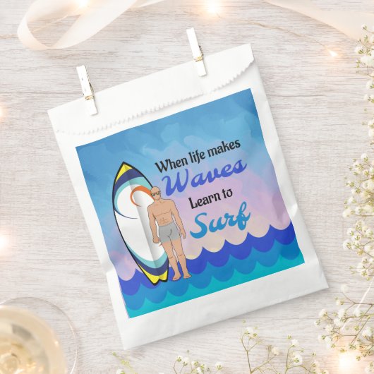 Surfboard Ocean Waves Blue Motivierend Zitat Geschenktütchen (Ausgeschnitten)