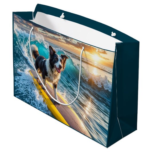 Surfborder Collie Große Geschenktüte (Rückseite Schrägansicht)