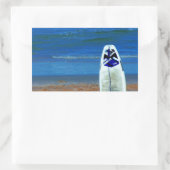 Surfbrett am Strand Rechteckiger Aufkleber (Tasche)