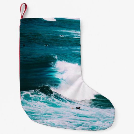 Surfbrett mit Meereswellen Kleiner Weihnachtsstrumpf (Vorderseite)