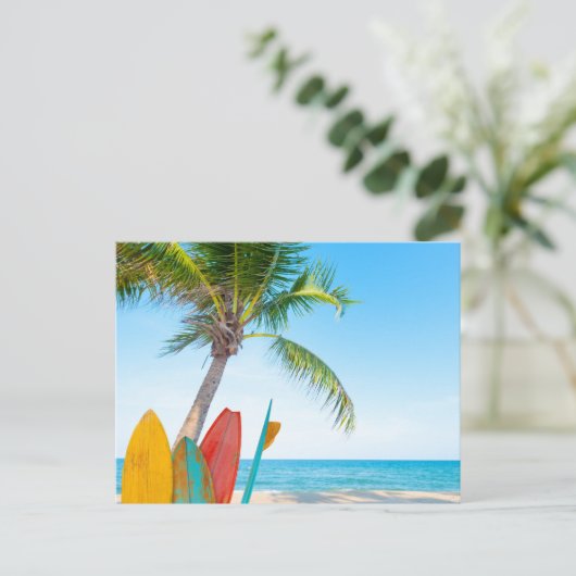 Surfbrett-Strand Postkarte (Stehend Vorderseite)
