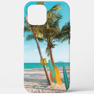 Surfbretter am Strand werfen Kissen Case-Mate iPhone Hülle