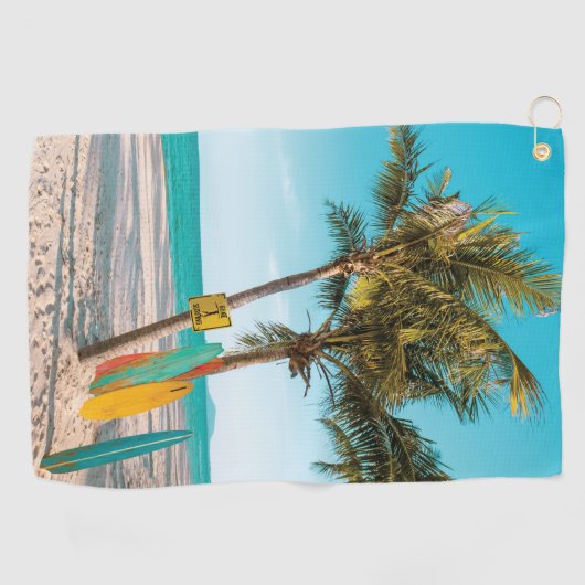 Surfbretter am Strand werfen Kissen Golfhandtuch (Horizontal)