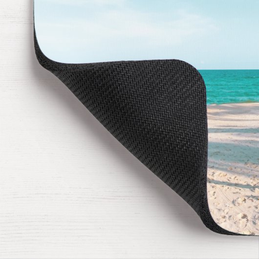 Surfbretter am Strand werfen Kissen Mousepad (Ecke)