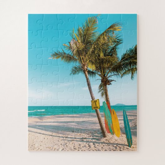 Surfbretter am Strand werfen Kissen Puzzle (Vertikal)