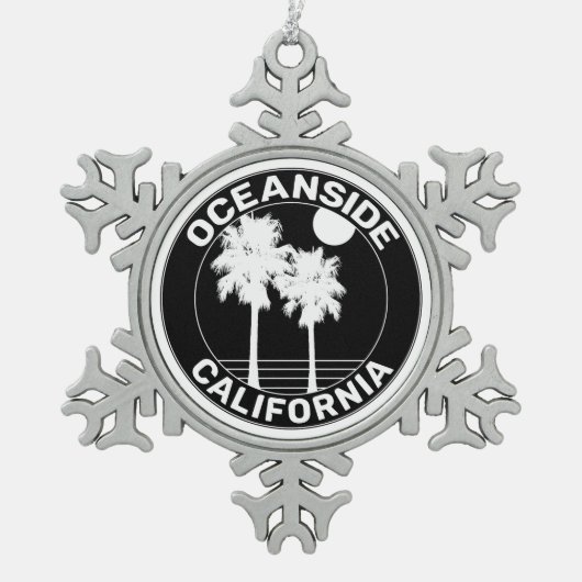 Surfen am Ozean Schneeflocken Zinn-Ornament (Vorderseite)