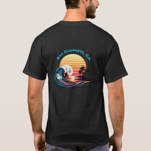 Surfen bei Sonnenuntergang T-Shirt (Rückseite)
