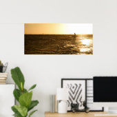 Surfen bei Sunset - Oahu, Hawaii Poster (Heimbüro)