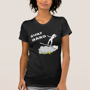 Surfen hart wie eine Hexe schwarz T-Shirt