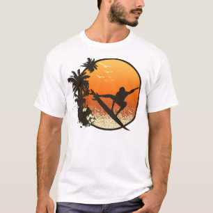Surfen in der bernsteinfarbenen Sonne T-Shirt