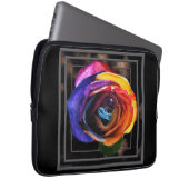 Surfen in der Regenbogen-Rose Laptopschutzhülle (Vorne Rechts)