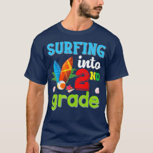 Surfen in die 2. Klasse Zurück zur Schule Zweiter T-Shirt