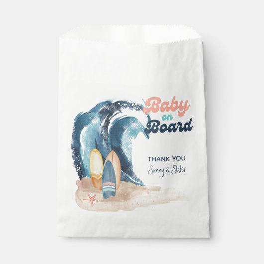 Surfen ist auf | Beach Baby an Bord Babydusche Geschenktütchen (Vorderseite)