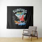 Surfen lässt mich nass Hai Geschenke Wandteppich (Beispiel (Horizontal))