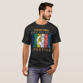 Surfen sein Lifestyle Funny T-Shirt (Vorne ganz)
