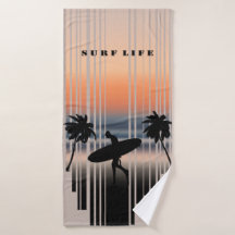 Surfen Sie bei Sonnenuntergang in den Strand | Sur