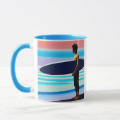 Surfen Stehend am Strand bei Sonnenuntergang Tasse (Links)