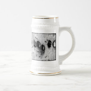 surfende Ameisen Bierglas