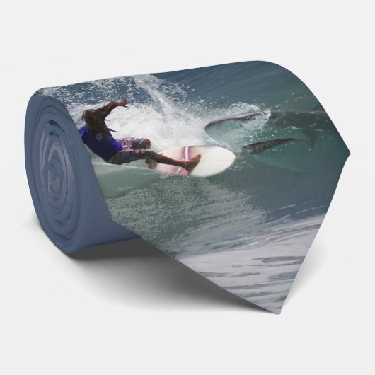 Surfende Freunde Krawatte (Gerollt)