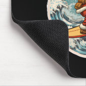 Surfender Weihnachtsmann auf Surfbrett Weihnachten Mousepad (Ecke)