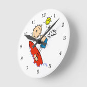 Surfendes Jungen-Strichmännchen Runde Wanduhr (Winkel)