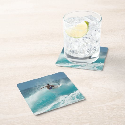 Surfer auf einem großen Wellen-Untersetzer Rechteckiger Pappuntersetzer (Vor Ort)