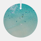 Surfer aus der Luft, klare Ozeane. Ornament Aus Glas (Rückseite)
