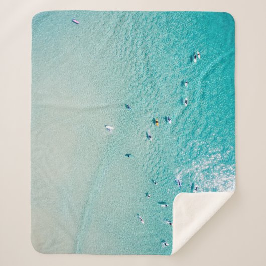 Surfer aus der Luft, klare Ozeane. Sherpadecke (Vorderseite)