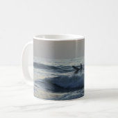 Surfer erwartet Tasse (Vorderseite Links)