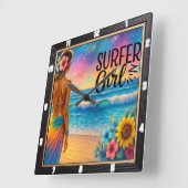 Surfer Girl Beach Sunset Quadratische Wanduhr (Winkel)