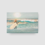 Surfer Girl Blue Ocean Waves Künstlicher Leinwanddruck<br><div class="desc">Surfmädchen und Surfbretter am Strand mit Blick auf die tropischen Wellen des Ozeans,  kurz vor dem Surfen. Original-Kunstwerk KL Stock</div>