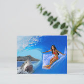SURFER GIRL ESCAPES POSTKARTE (Stehend Vorderseite)