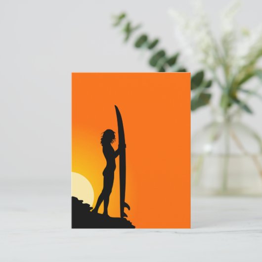 Surfer Girl, Red Sunset Postkarte (Stehend Vorderseite)
