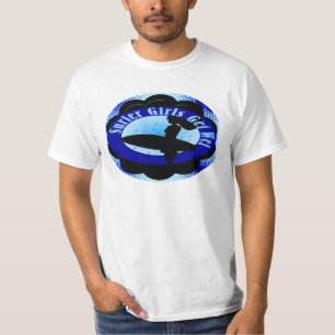 Surfer-Mädchen erhalten naß T-Shirt