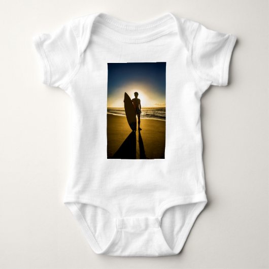 Surfer-Silhouette bei Sonnenaufgang Baby Strampler (Vorderseite)