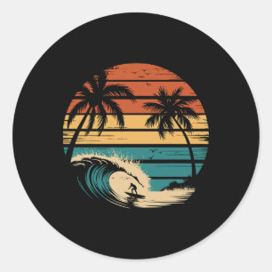 Surfer surft mit Palmen tropische Ferien _ Runder Aufkleber