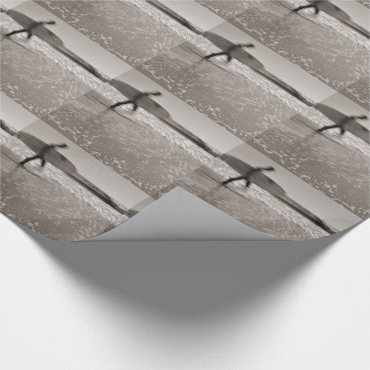 Surfer von Shirley Taylor Geschenkpapier (Ecke)