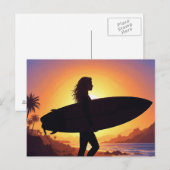 Surferin am Strand Postkarte (Vorne/Hinten)