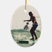 Surfermädchenfelsen Keramikornament (Vorne)