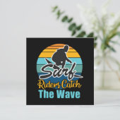 Surffahrer fangen die Wellen (Stehend Vorderseite)