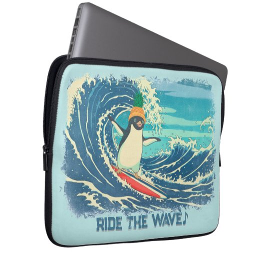 Surfing penguin Ukiyo-e style "Ride the Wave" Laptopschutzhülle (Vorne Rechts)